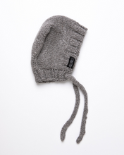 Load image into Gallery viewer, Medium grey alpaca wool bonnet