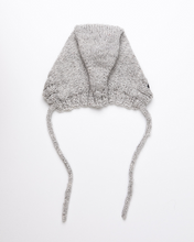 Load image into Gallery viewer, Light grey bonnet
